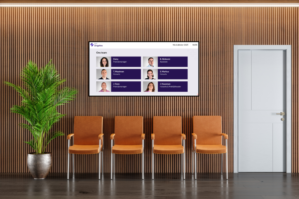 Wachtkamerscherm met team Yard Zorgsites